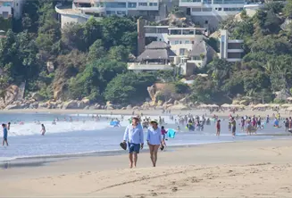 "Miren qu&eacute; bien est&aacute;": Sheinbaum invita a visitar Acapulco