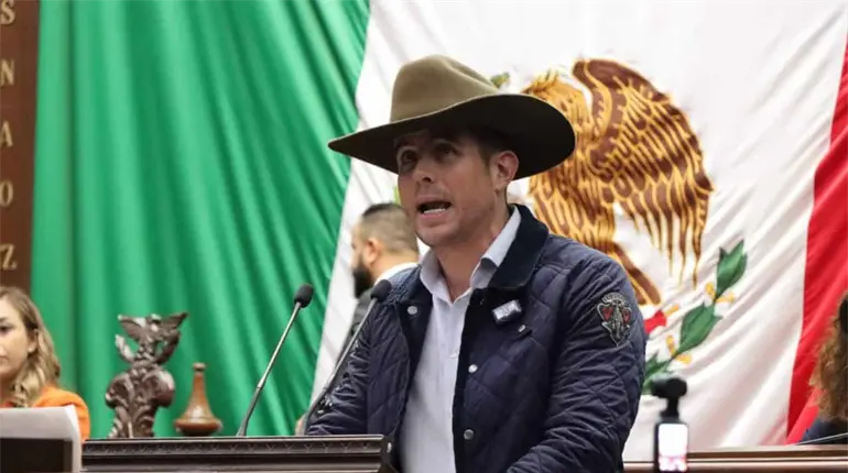 Diputado de Uruapan pedir&aacute; a EE. UU investigar asesinato de Carlos Manzo