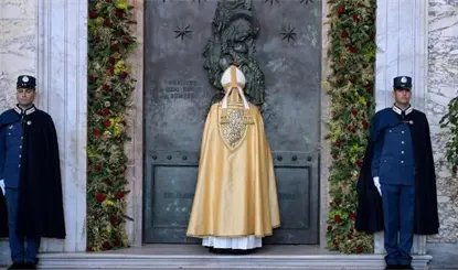 Cierran Puerta Santa en las Bas&iacute;licas Papales; el 6 de enero ser&aacute; la de San Pedro