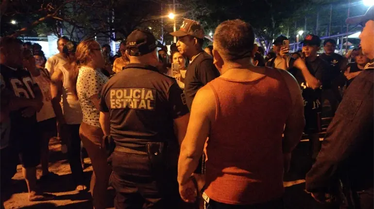 Yucateco se salva de ser linchado por defraudar a familias con canastas navide&ntilde;as