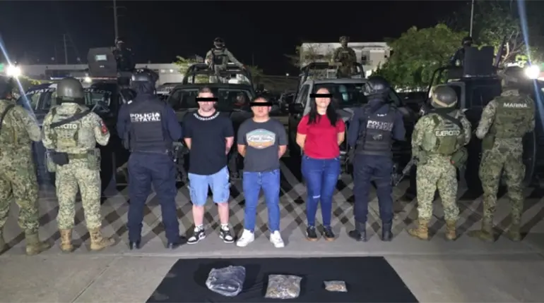 Caen cinco hombres y dos mujeres con droga durante operativos en Centro