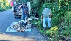 Detectan en Centla basurero clandestino a orillas de carretera