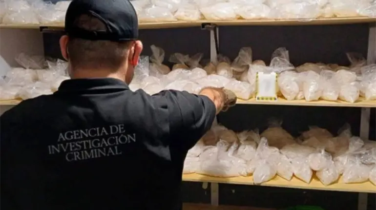 &iexcl;Golpe de mil 500 mdp! Aseguran laboratorio clandestino en Sinaloa