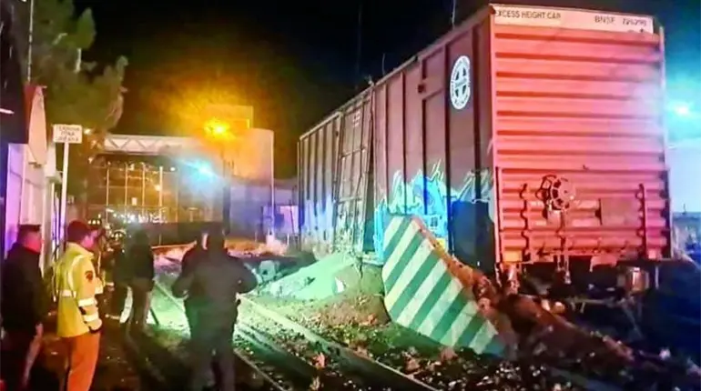 Vag&oacute;n de Ferromex se descarrilla para evitar choque en la frontera de Nogales