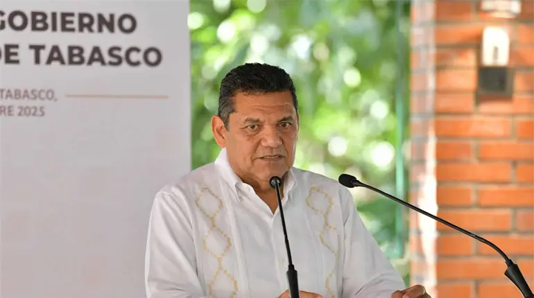 Todav&iacute;a falta para tiempos electorales, gabinete debe trabajar de tiempo completo: May