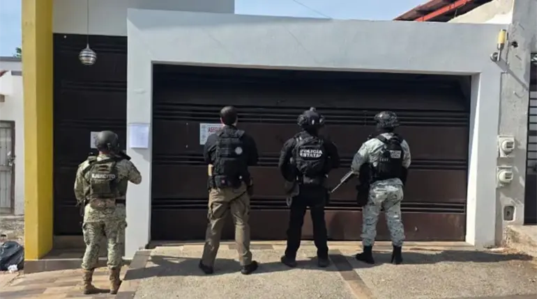 Catean residencia en Culiac&aacute;n y decomisan ametralladora Browing