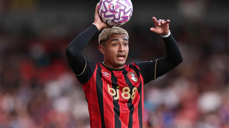 Juli&aacute;n Araujo es pretendido por Celtic tras falta de minutos en el Bournemouth