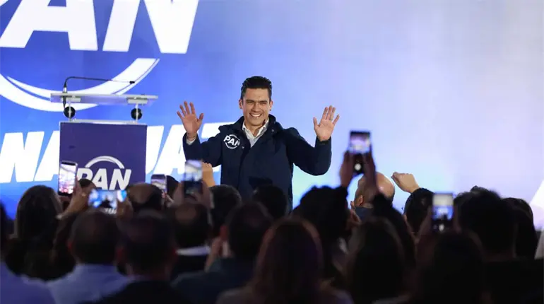 Aprobaci&oacute;n de Morena es por entrega de becas y pensiones: PAN