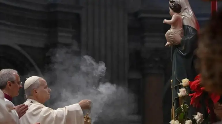 Papa Le&oacute;n XIV pide construir un 2026 de paz en su primer &Aacute;ngelus del a&ntilde;o