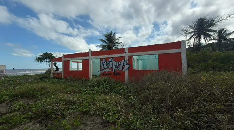 Reubicados de El Bosque tienen nuevas casas... pero sin escrituras, luz ni agua