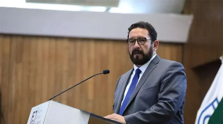 Designan a Ulises Lara como fiscal de Asuntos Relevantes de la FGR