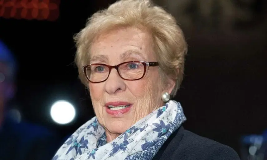 Muere Eva Schloss sobreviviente del holocausto y hermana de Anne Frank