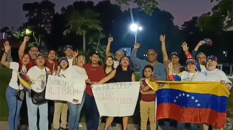 Venezolanos en Tabasco celebran captura de Maduro