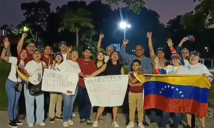 Venezolanos en Tabasco celebran captura de Maduro