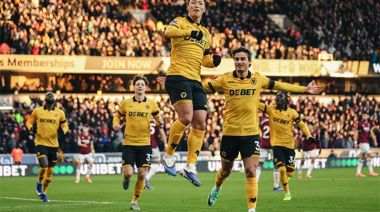 Wolverhampton consigue su primera victoria tras 20 jornadas de Premier League