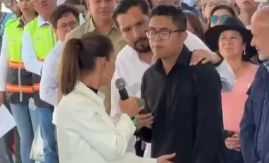 Burlan nuevamente seguridad de Sheinbaum; joven irrumpe a la mandataria durante evento en Hidalgo