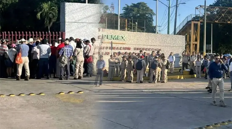 Bloquean complejo de Ciudad Pemex para exigir pago de afectaciones