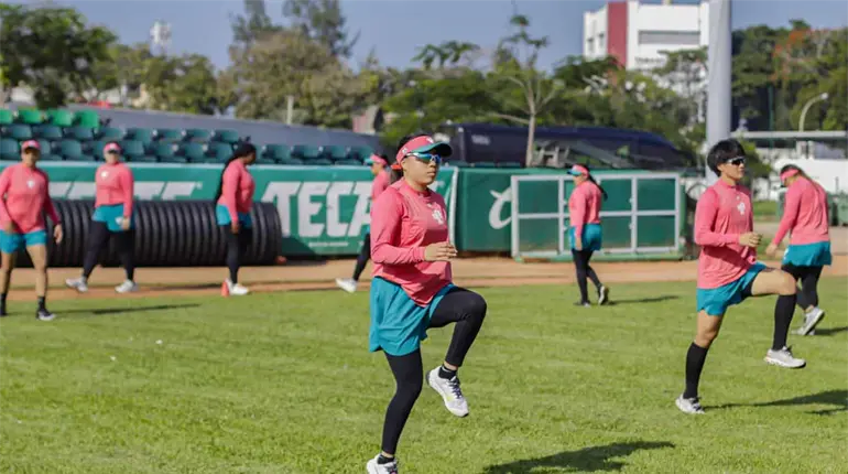 Promete m&aacute;nager de Las Olmecas un equipo "m&aacute;s agresivo" este 2026