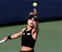 Renata Zaraz&uacute;a vence a Sloane Stephens en su arranque de 2026