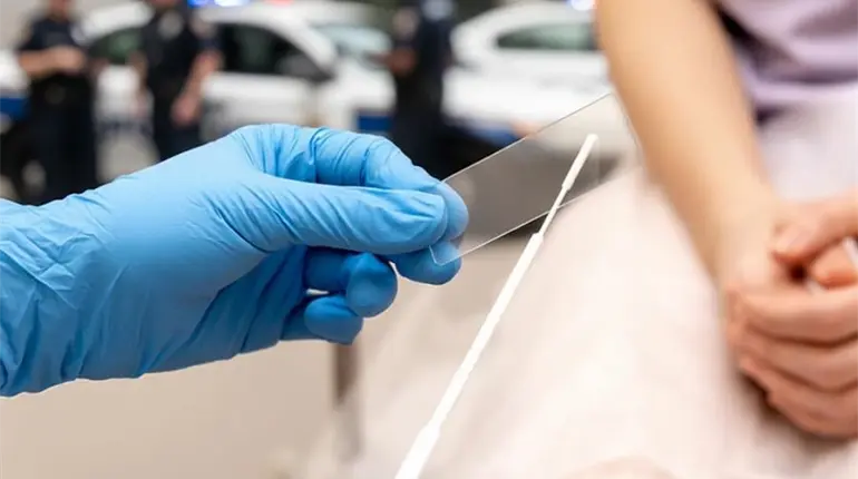 Aprehenden a empleado de cl&iacute;nica de diagn&oacute;stico m&eacute;dico en Chihuahua por propasarse con paciente