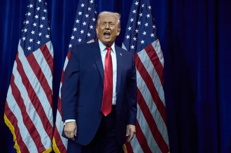 Como violento, describe Trump a Maduro; asegura que hay c&aacute;mara de tortura en Caracas