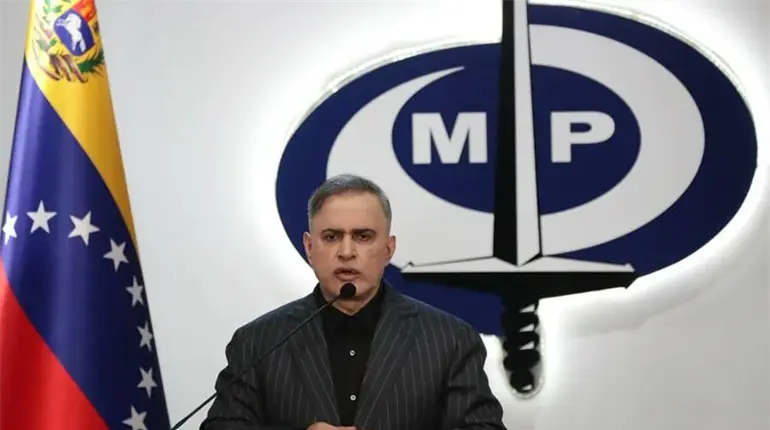 Maduro tiene inmunidad constitucional y no puede ser juzgado en el extranjero: Fiscal de Venezuela