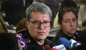 "Sheinbaum sali&oacute; en defensa del pueblo de Venezuela y no de Maduro": Monreal