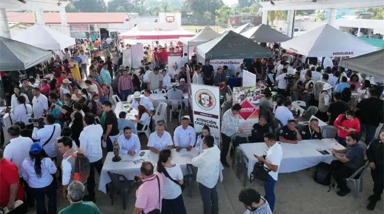 Retoma gobernador audiencias p&uacute;blicas en municipios con su gabinete