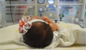 Investigan en Sinaloa intoxicaci&oacute;n de ni&ntilde;a de un a&ntilde;o, por ingerir pastilla oculta en juguete