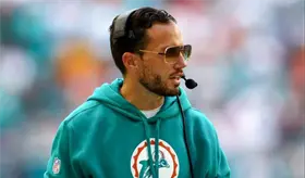 Delfines de Miami despide a su entrenador en jefe Mike McDaniel
