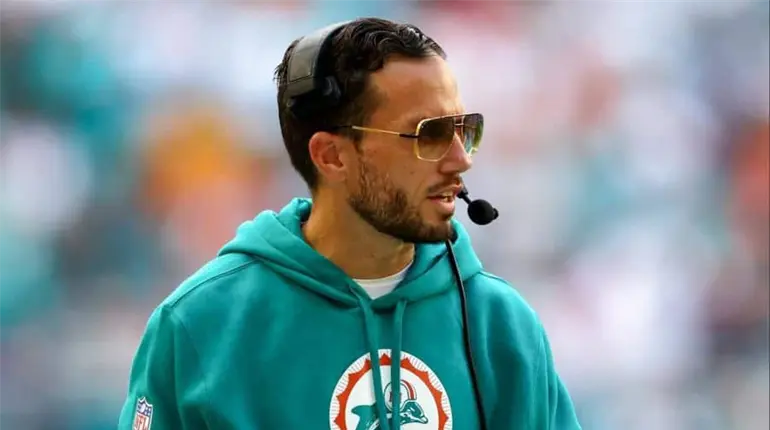 Delfines de Miami despide a su entrenador en jefe Mike McDaniel