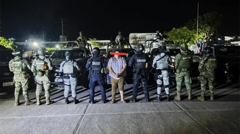 Aseguran a chofer de Uber que formaba parte de banda de asaltantes a comercios en Centro