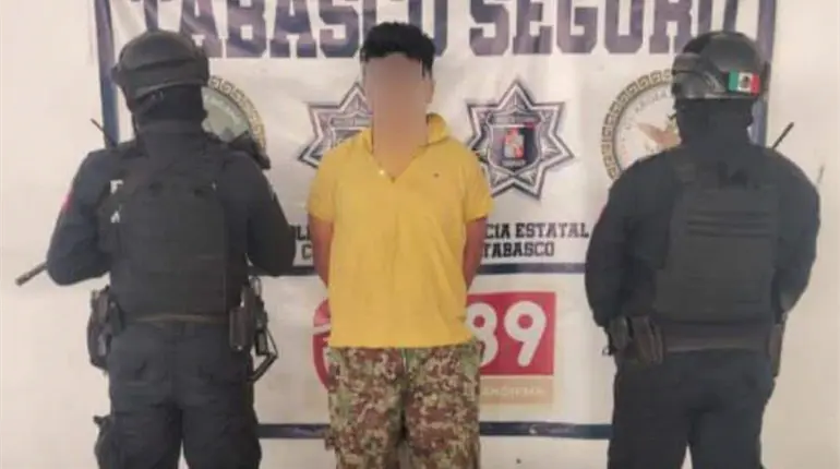 Cae "El Chon" con presunta coca&iacute;na en Comalcalco