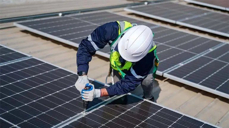 2025 fue un &acute;boom&acute; en Tabasco en instalaci&oacute;n de paneles solares en casa-habitaci&oacute;n: Ingenieros Mec&aacute;nicos electricistas