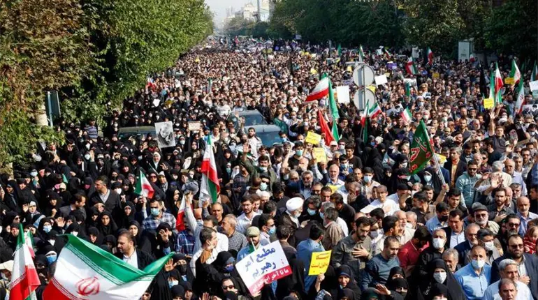 Advierte el Parlamento Iran&iacute; que EE. UU. e Israel ser&aacute;n "objetivos leg&iacute;timos" si atacan su territorio