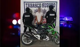 Lo detienen en Comalcalco manejando moto con reporte de robo