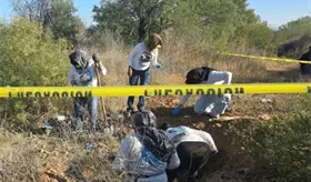 Localizan dos fosas clandestinas con restos de al menos 4 personas en BC