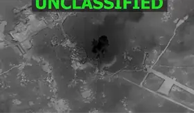 EE. UU. lanza nuevo ataque "a gran escala" contra ISIS en Siria