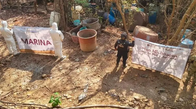 Desmantelan autoridades narcolaboratorios de metanfetamina en Michoac&aacute;n, Durango y Sinaloa