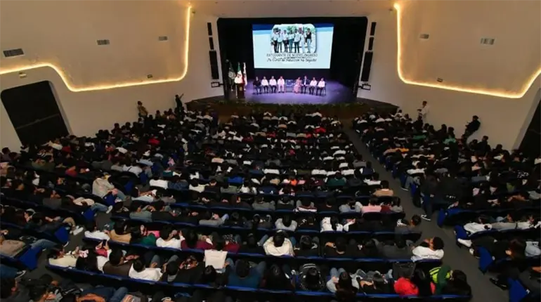 En la UJAT existe tolerancia cero a cualquier forma de violencia, advierte Guillermo Narv&aacute;ez