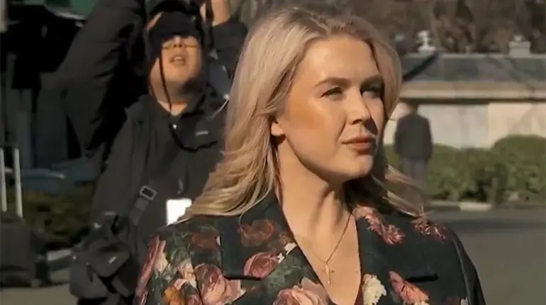 Est&aacute;n protegiendo a ped&oacute;filos, violadores y asesinos : Leavitt critica protestas contra ICE