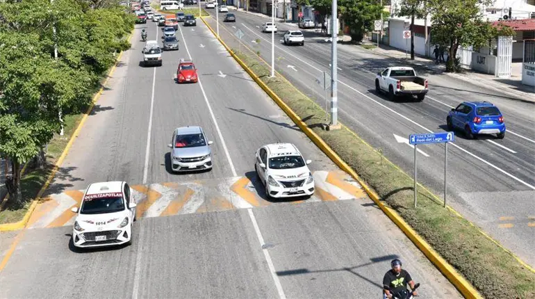 Analizar el retiro de topes en adecuaci&oacute;n de Av. Universidad pide Colegio de Ingenieros Civiles