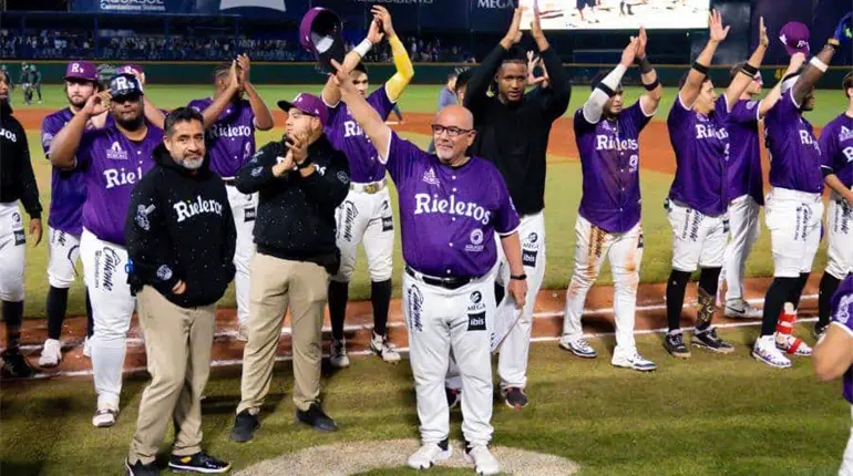 Rieleros ratifica a Enrique &acute;Che&acute; Reyes como manager y con ello, los 20 equipos de LMB tienen timonel