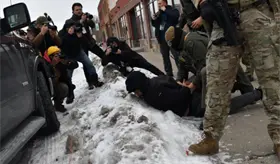 Van 100 mil visas revocadas, desde retorno de Trump: Departamento de Estado