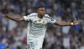 Critica Laporta "actitud" de Mbapp&eacute; tras victoria en la Supercopa