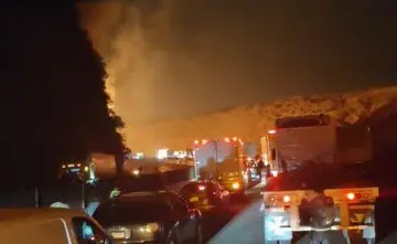 Explota pipa de gas LP en la M&eacute;xico-Quer&eacute;taro; cierran ambos carriles