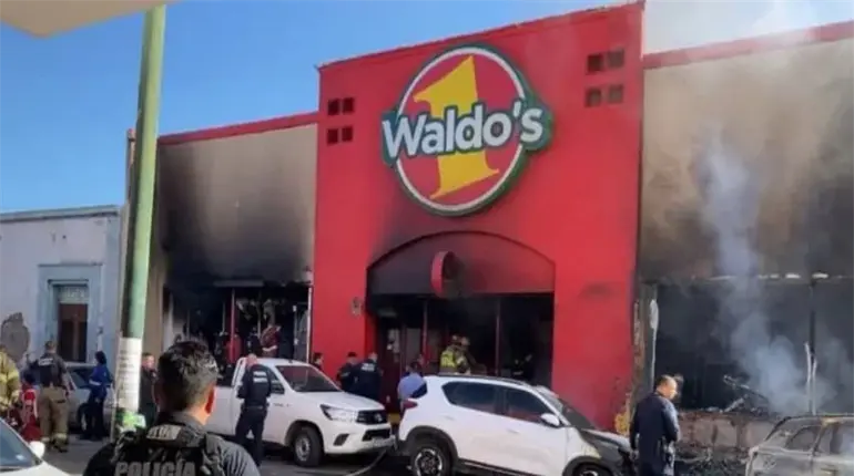 Imputan a 9 personas por incendio de Waldo&acute;s en Sonora
