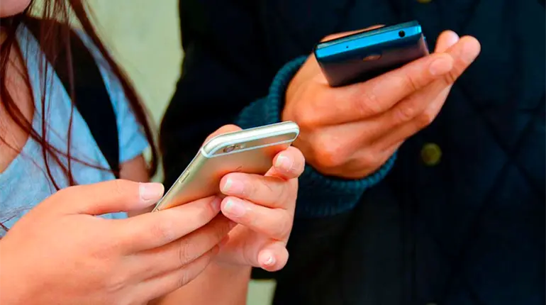 Morena pide proteger datos por falla en el registro de l&iacute;neas m&oacute;viles