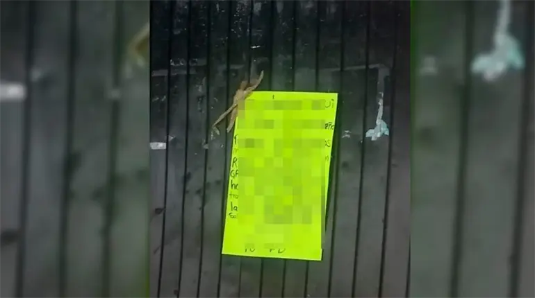 Dejan narcomensaje con amenazas en port&oacute;n de la Secundaria 39, en Gaviotas Sur