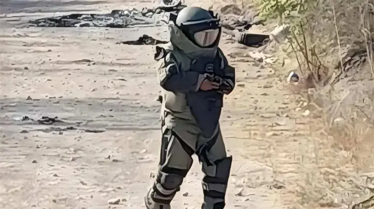 Muere hombre a causa del estallido de una mina terrestre en la costa michoacana